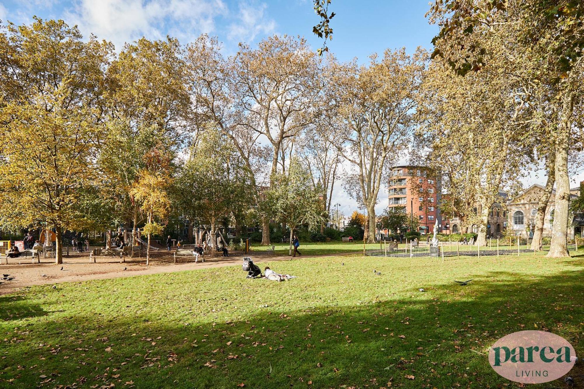 Parea Living - Cosy 1-Bed Artistic Flat At Newington Green London Exterior photo
